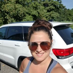 Meet your Posher, Stephanie